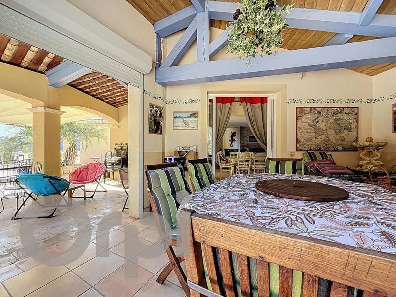 Villa - 160 m² - 6 pièces