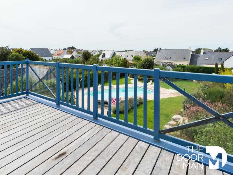 Maison - 310 m² - 12 pièces