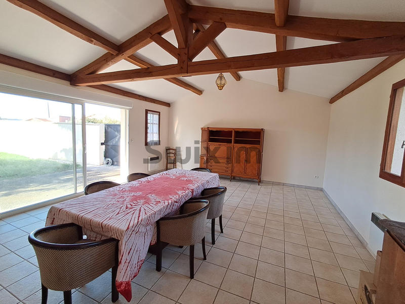 Villa - 176 m² - 8 pièces
