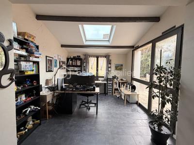 Maison traditionnelle - 112 m² - 6 pièces