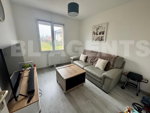 Maison - 99 m² - 6 pièces