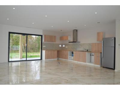 Maison - 120 m² - 4 pièces