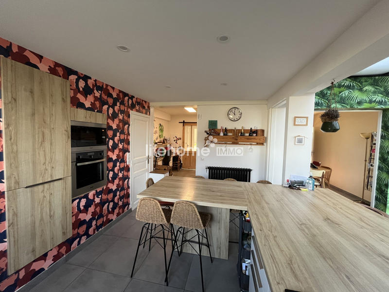 Maison - 151 m² - 7 pièces