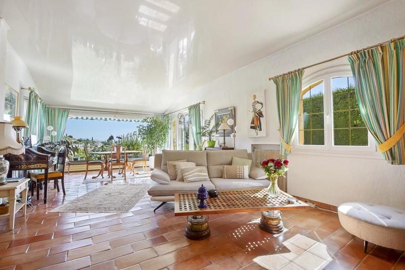 Villa - 161 m² - 5 pièces