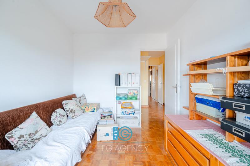 Appartement - 83 m² - 4 pièces