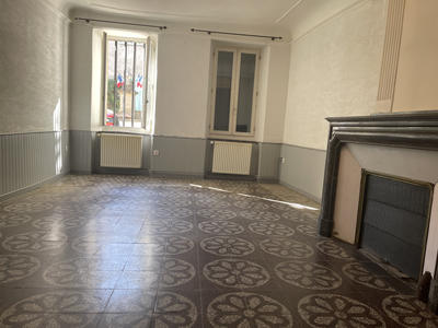 Maison - 261 m² - 7 pièces