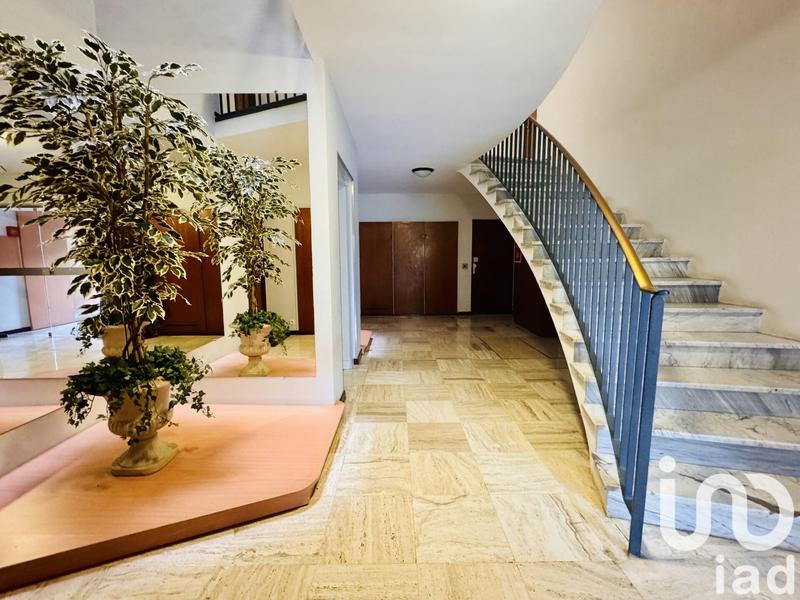 Appartement - 97 m² - 4 pièces