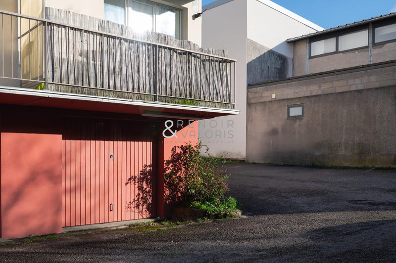 Parking / Garage - 24 m²