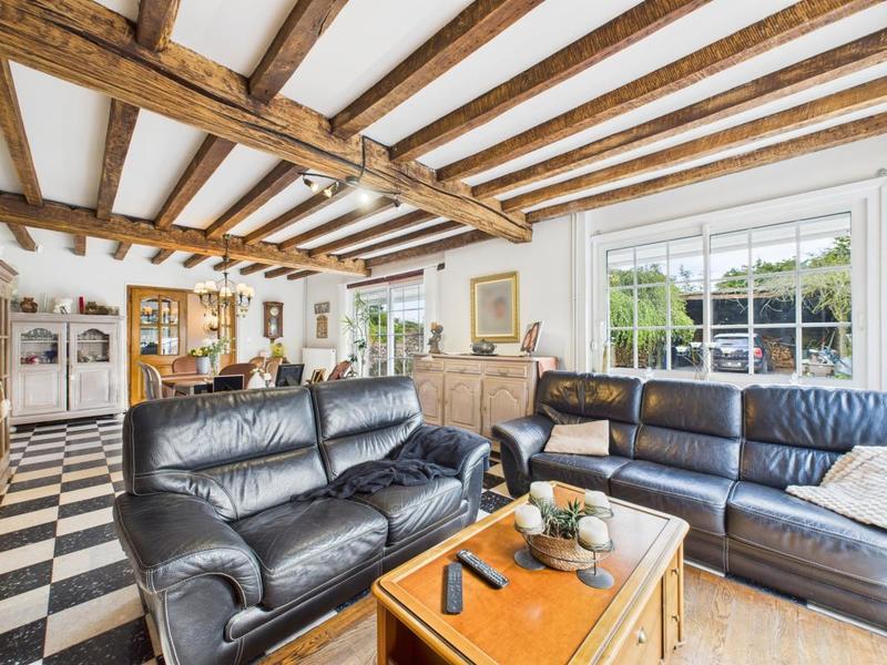 Maison - 178 m² - 7 pièces