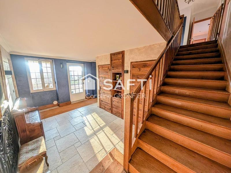 Maison - 323 m² - 11 pièces