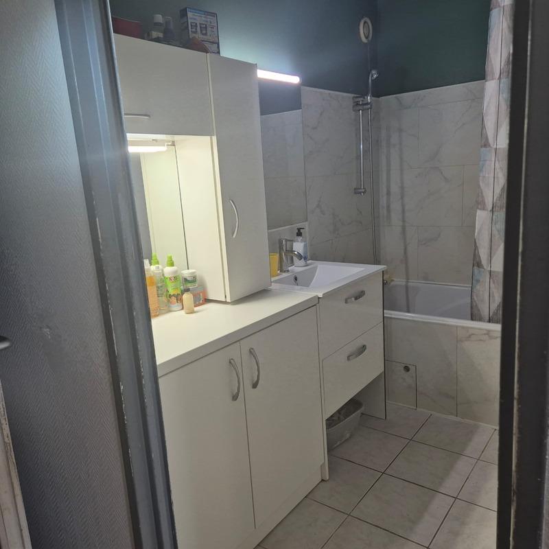 Appartement - 77 m² - 5 pièces