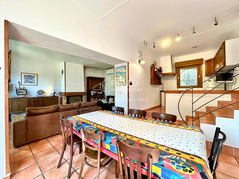 Maison - 139 m² - 7 pièces