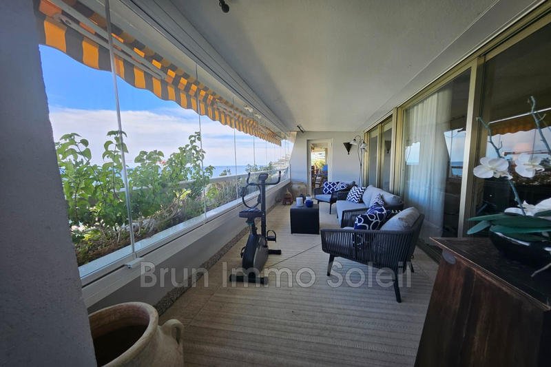 Appartement - 193 m² - 8 pièces