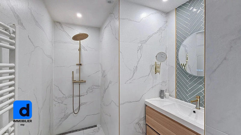 Appartement - 225 m² - 6 pièces