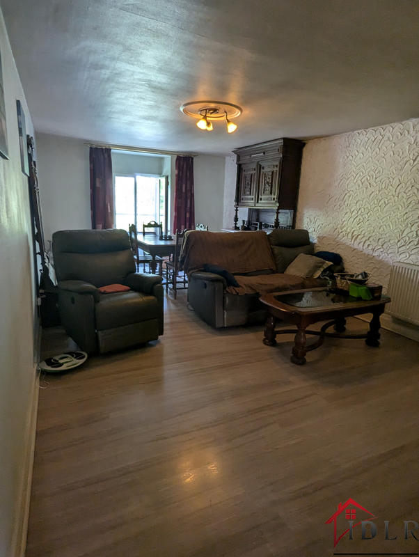 Maison - 198 m² - 8 pièces