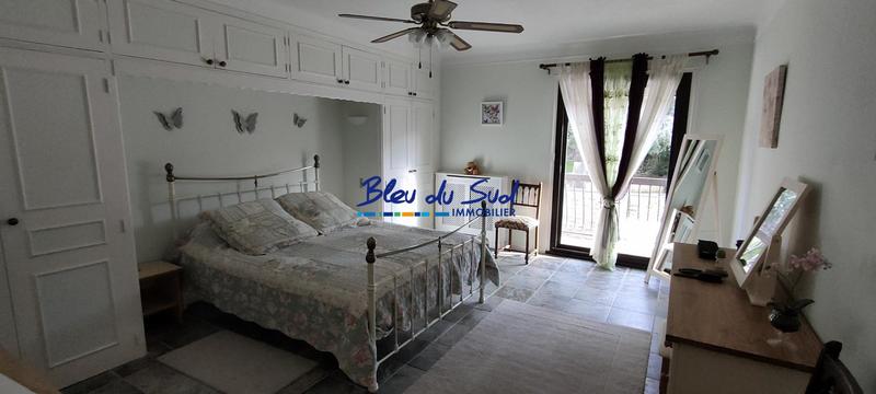 Villa - 190 m² - 8 pièces