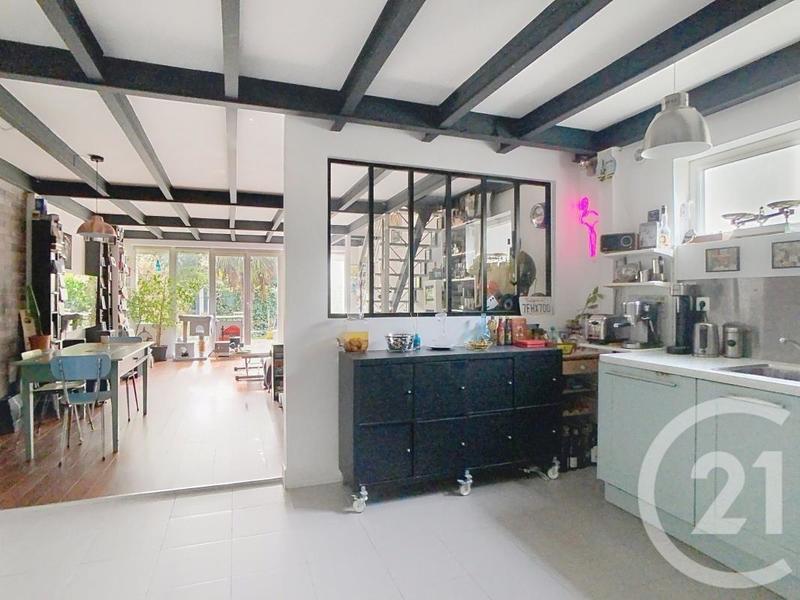 Loft - 85 m² - 5 pièces