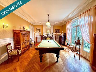 Maison - 207 m² - 8 pièces