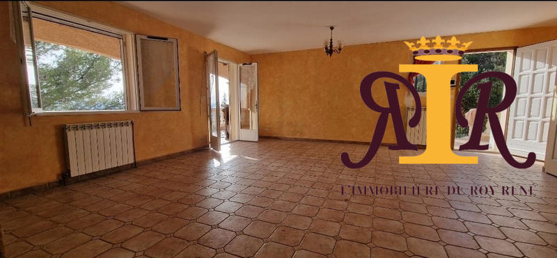 Maison - 163 m² - 8 pièces