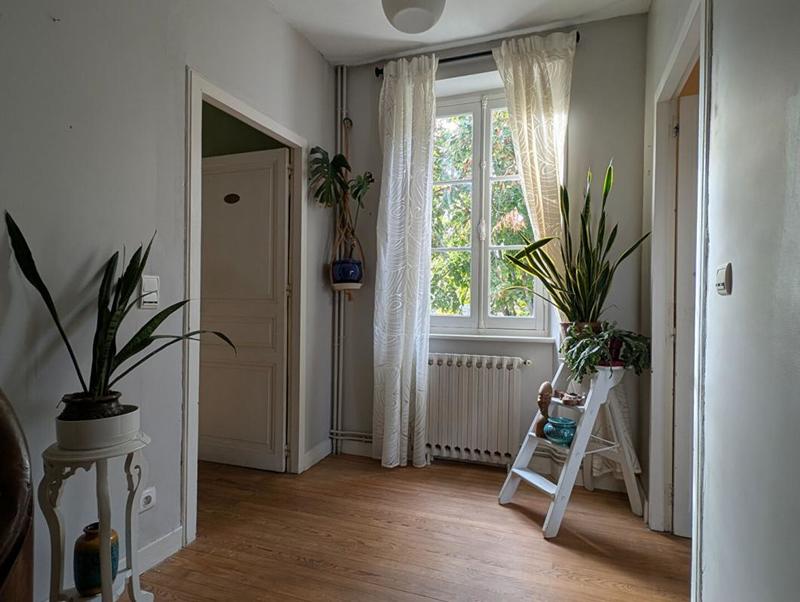 Maison - 238 m² - 8 pièces