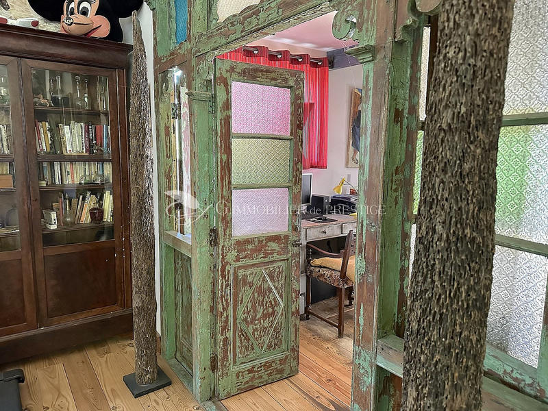 Maison - 228 m² - 5 pièces