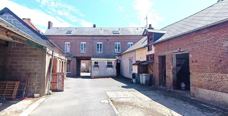 Maison - 290 m² - 10 pièces