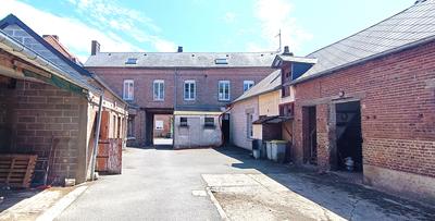 Maison - 290 m² - 10 pièces