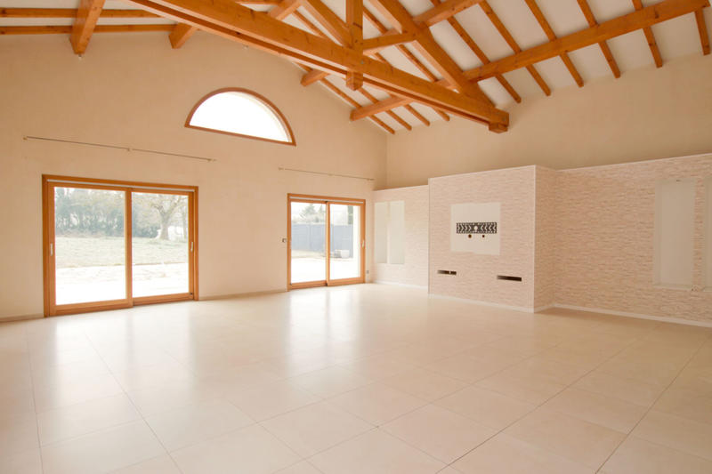 Maison - 337 m² - 5 pièces