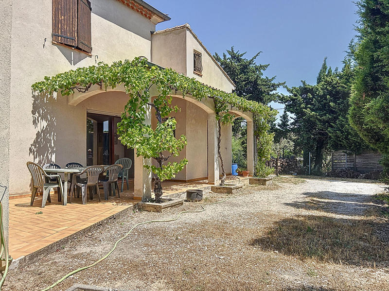 Maison - 227 m² - 7 pièces