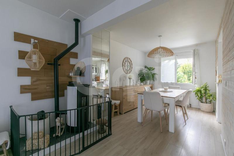 Maison - 100 m² - 5 pièces