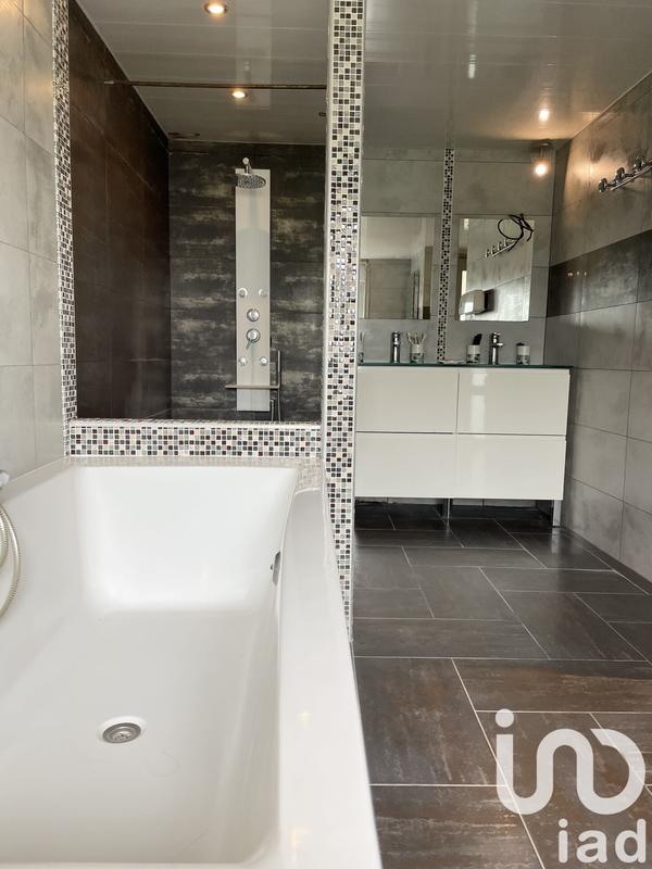 Maison - 154 m² - 6 pièces