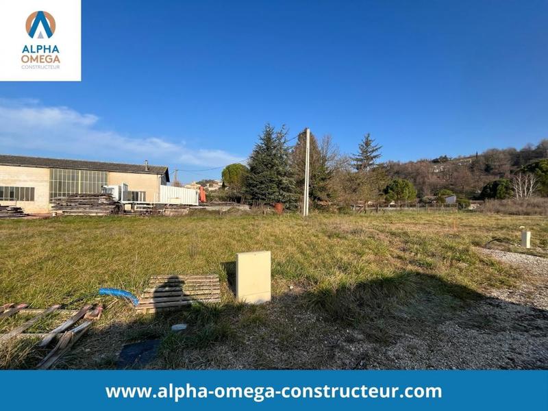Terrain constructible - 560 m²