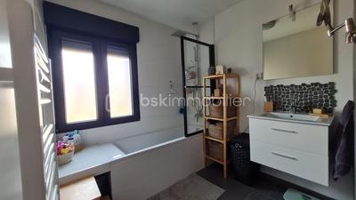 Maison traditionnelle - 78 m² - 3 pièces