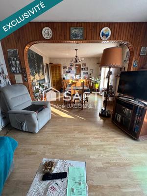 Maison - 124 m² - 9 pièces