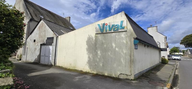 Local commercial - 200 m² - 7 pièces