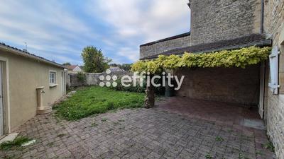 Maison - 230 m² - 10 pièces