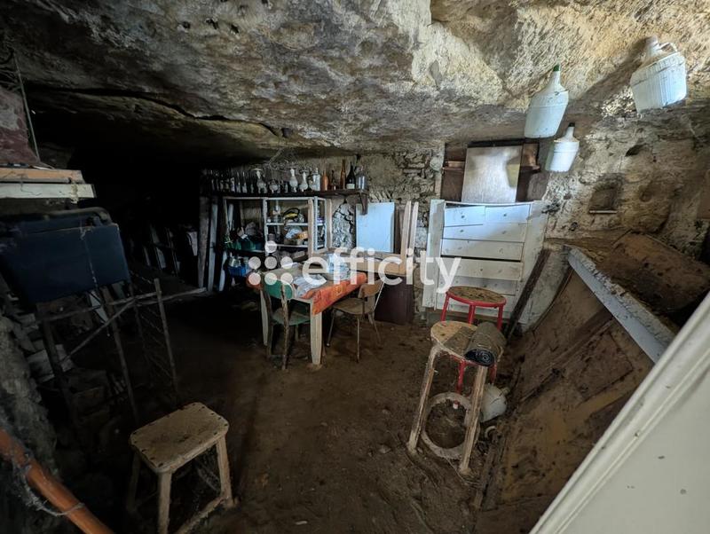 Parking / Garage - 39 m²