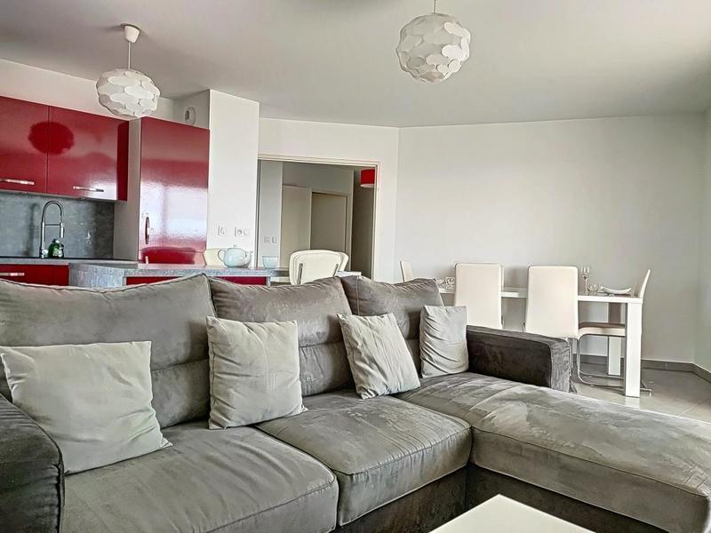 Appartement ancien - 66 m² - 3 pièces