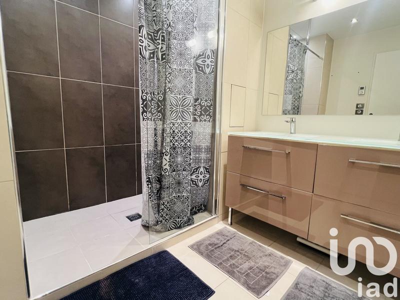 Appartement - 93 m² - 4 pièces