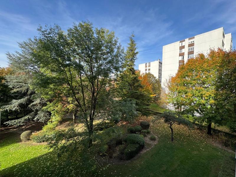 Appartement - 77 m² - 4 pièces