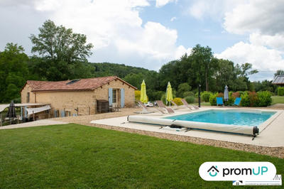 Maison ancienne - 222 m² - 8 pièces