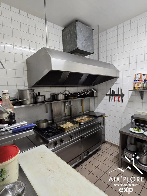 Fonds de commerce - 61 m²