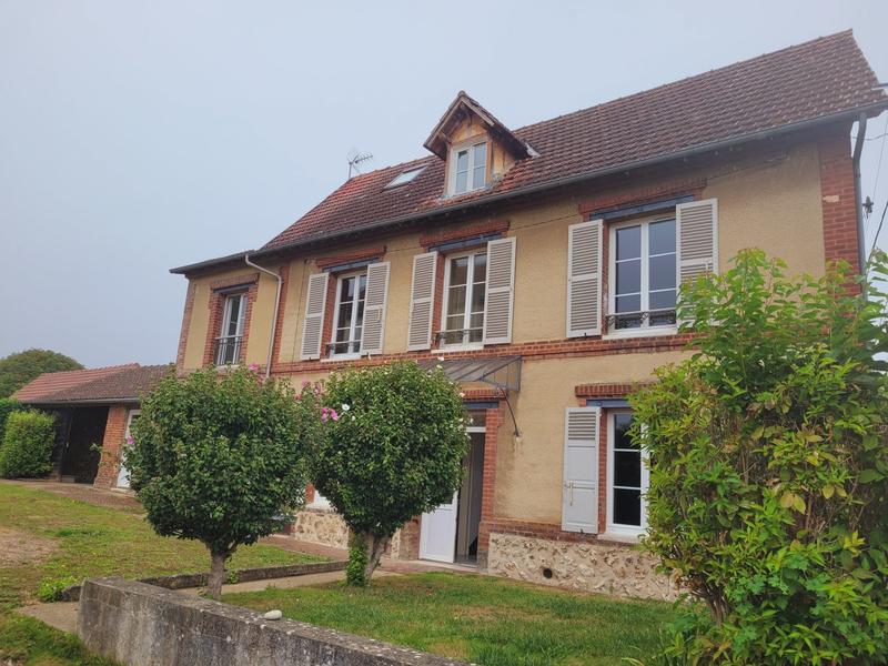 Maison - 102 m² - 5 pièces