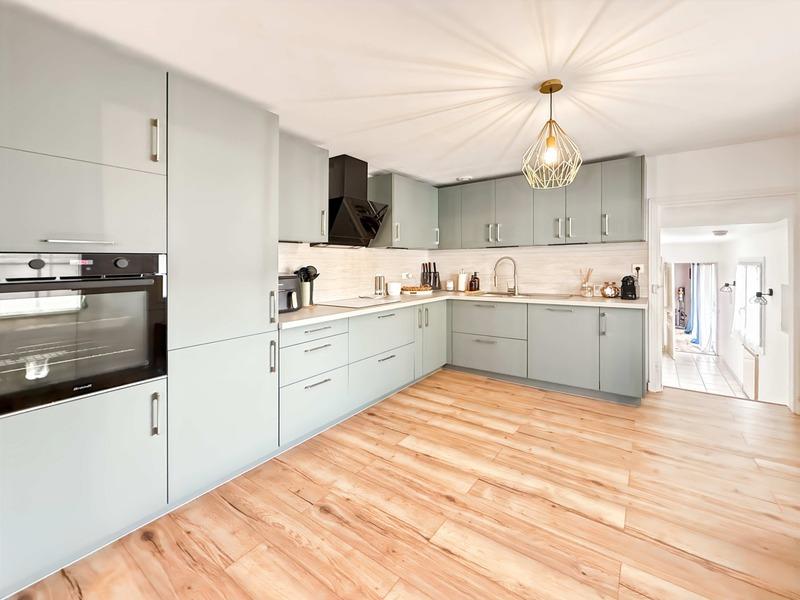 Maison de ville - 151 m² - 6 pièces