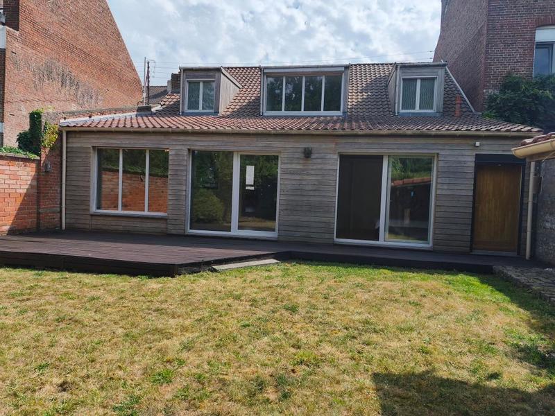 Maison - 163 m² - 6 pièces