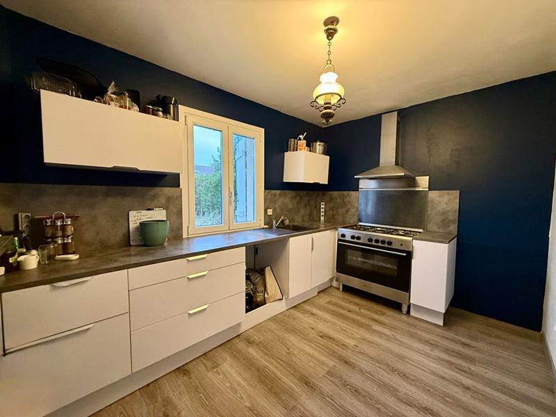 Maison - 90 m² - 5 pièces