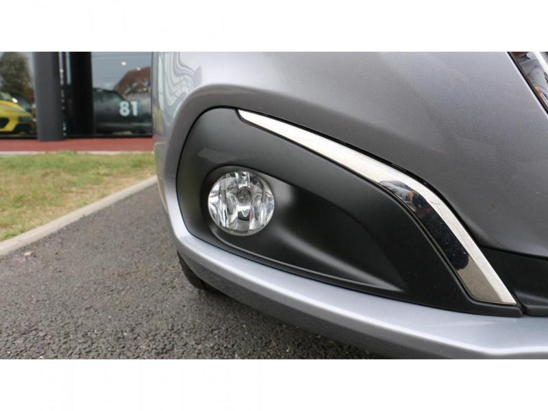 Peugeot 208 1.2i PureTech 12v s&amp;S - 82 Berline Active Phase 2