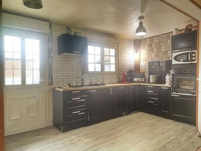 Maison traditionnelle - 119 m² - 8 pièces