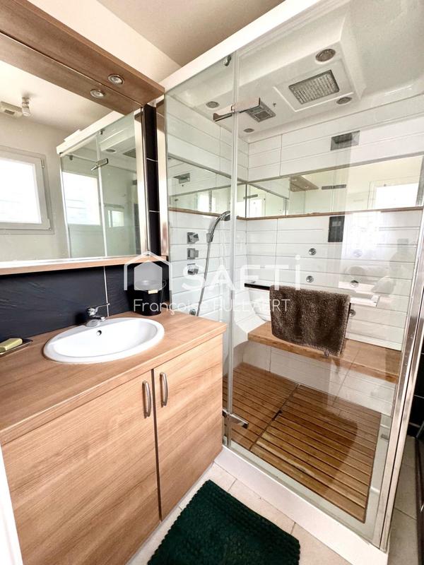 Maison - 199 m² - 7 pièces