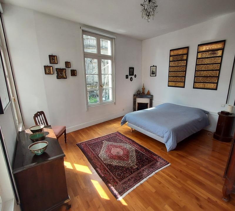 Appartement - 207 m² - 7 pièces